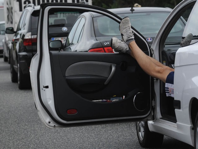 Nicht alle Autofahrer nahmen die Behinderungen locker. (Archivbild)  | Foto: dpa-tmn