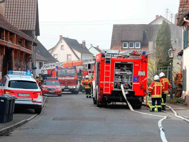 Effektiv arbeitete die Feuerwehr, die Schlimmeres verhindern konnte.   | Foto: Frey