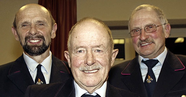 Edelbert Wehrle, Gnther Paul und Hube...geehrt fr langjhrige Mitgliedschaft.  | Foto: Eva Korinth