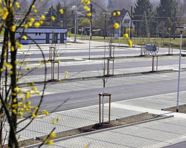 Parken fr Pendler: An der Wendeschleife gibt es 350 neue Park-and-Ride-Pltze.  | Foto: Rita Eggstein
