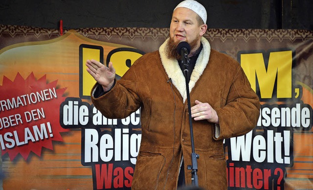 Der Konvertit Pierre Vogel wirbt auf d... Pforzheim fr einen radikalen Islam.   | Foto: DPA
