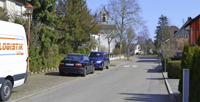 In der Maulburger Karl-Friedrich-Stra...s sieben  Parkpltze neu ausgewiesen.   | Foto: Paul Berger