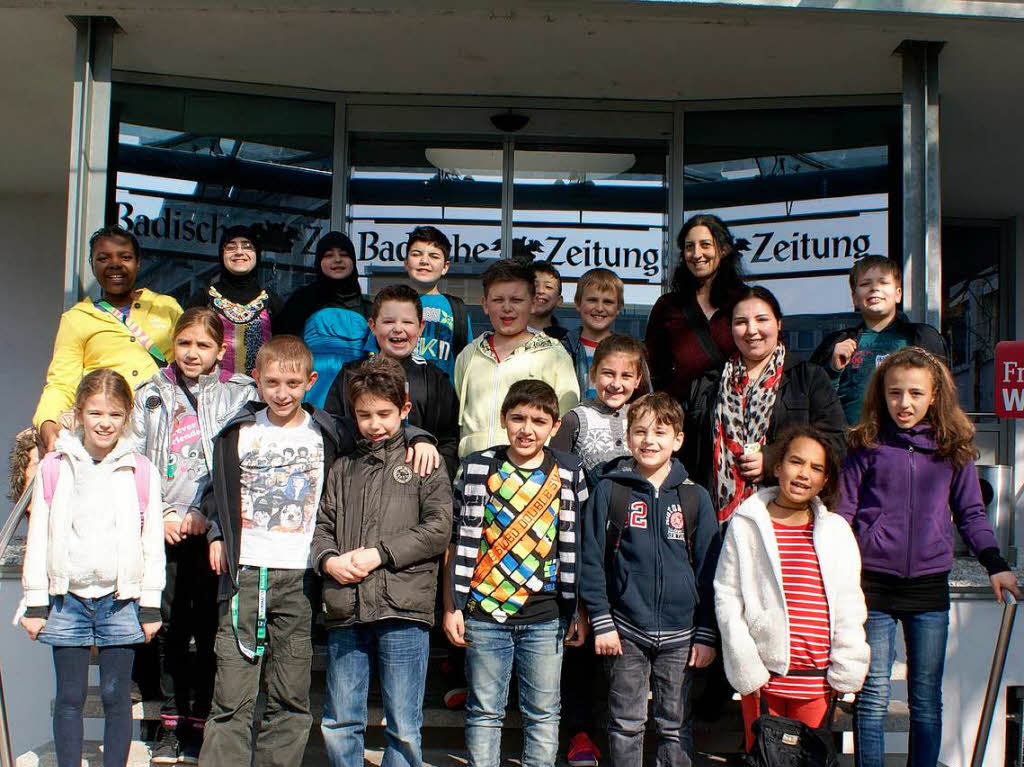 Die Klasse 4a der Hebelschule Freiburg, mit ihrer Lehrerin Jihane Rouhana. Die Klasse 4a der Hebelschule Freiburg, mit ihrer Lehrerin Jihane Rouhana.