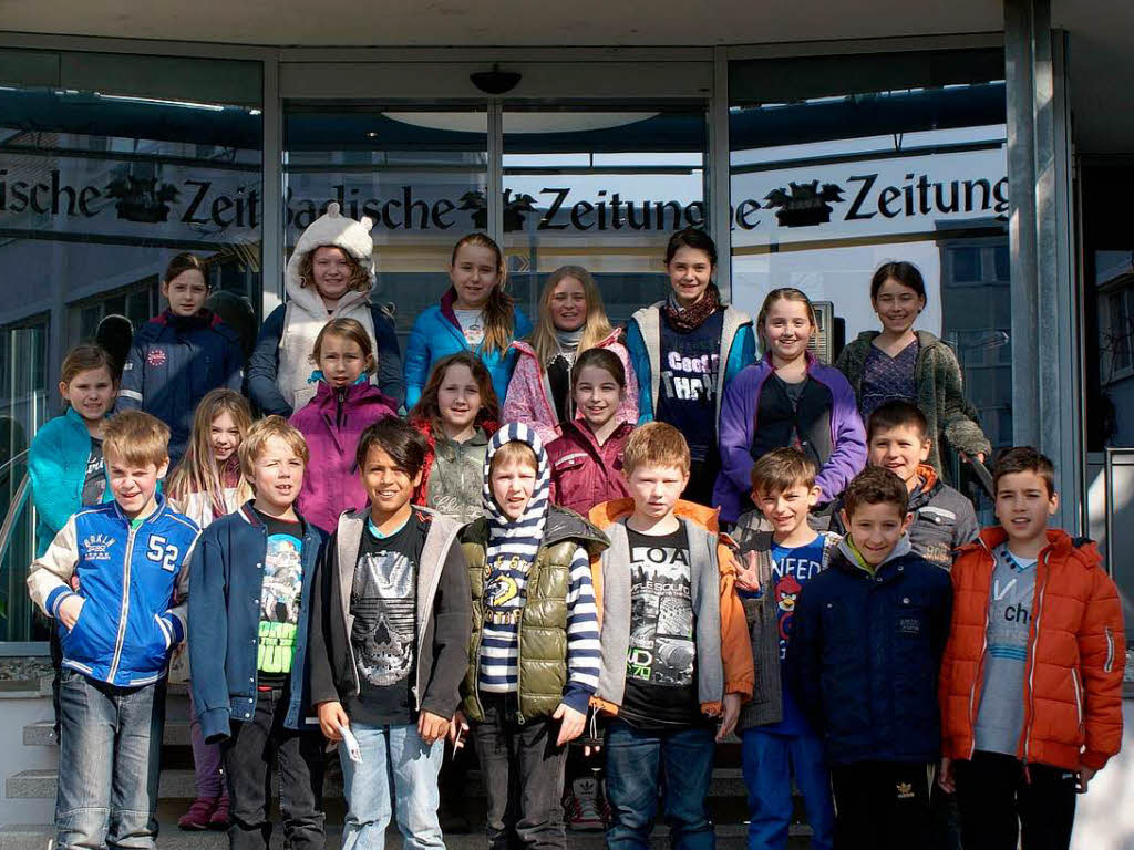 Die Klasse 4a der Vigeliusschule Freiburg mit ihrer Lehrerin Alexa Schmid. Die Klasse 4a der Vigeliusschule Freiburg mit ihrer Lehrerin Alexa Schmid.