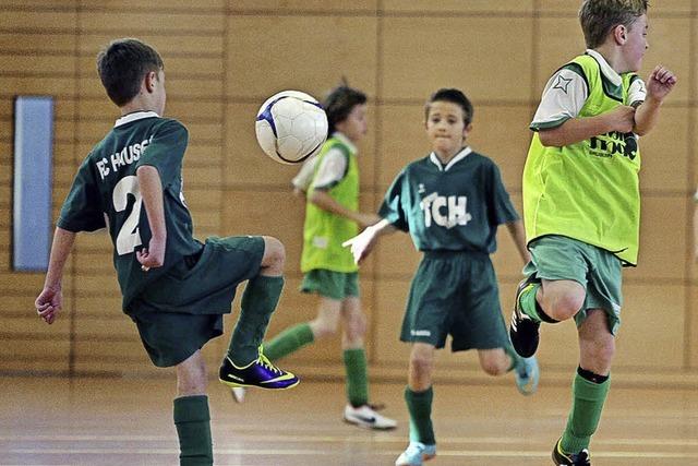 Junge Kicker zeigen schon jede Menge Ballgefühl
