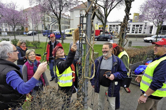 Blitzsauber ist Freiburg am Samstag he...Platz im Stadtteil Brhl-Beurbarung.    | Foto: Thomas kUnz