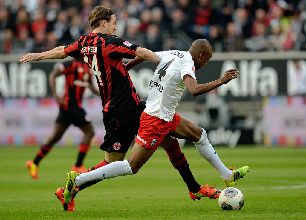 Effizienz pur: SC Freiburg siegt 4:1 gegen Eintracht Frankfurt.