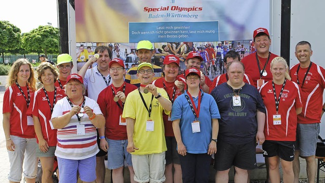 Die Behindertensportgruppe Offenburg n...euern  an den Special  Olympics teil.   | Foto: bsg