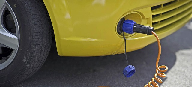 Wnschenswert: Elektromobilitt &#8211...#8217;s an ausreichend Ladestationen.   | Foto: DPA