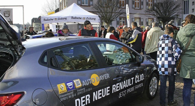 Autos, Autos, Autos, Leute, Leute, Leu...nde &#8222;Friesenheim bewegt&#8220;.   | Foto: archivbild: karin kaiser