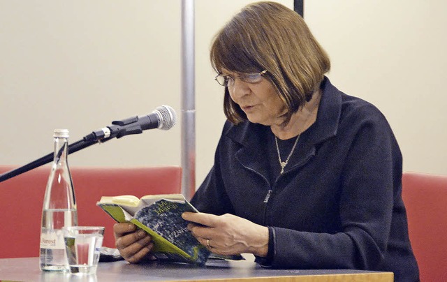 Monika Maron liest in der Offenburger Stadtbibliothek   | Foto: Lisa Geppert