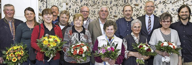 Ehrung der Marktbeschicker (von links)...n, Hannelore Zwigart, Valentin Oswald.  | Foto: FWTM