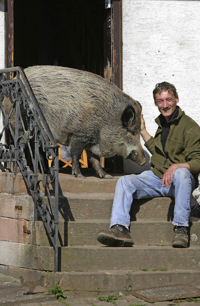 Josef Burbach mit seinem Konrad   | Foto: Bastian Henning