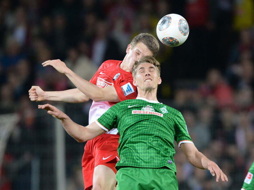 Mit einer kmpferisch hervorragenden Leistung schlgt Freiburg Werder Bremen im heimischen Stadion. Es war der zweite Sieg in Folge.