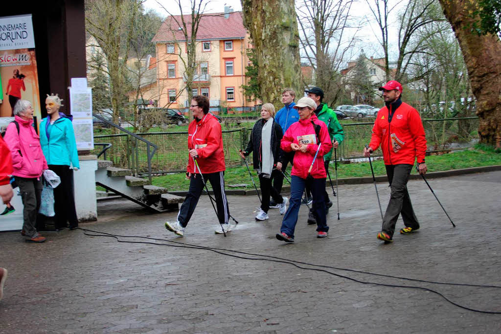 Eine der Nordic Walking-Gruppen kehrt zurck