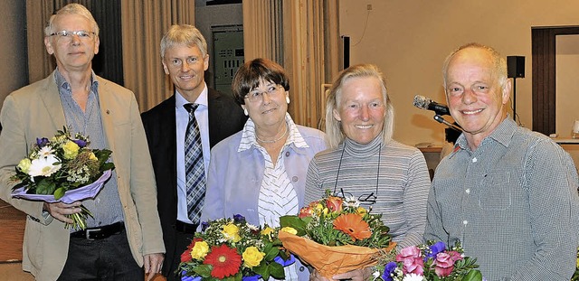 Helmut Geiler (links), Silke Guckes (D...el Benitz fr ihre Verdienste geehrt.   | Foto: Rainer Ruther