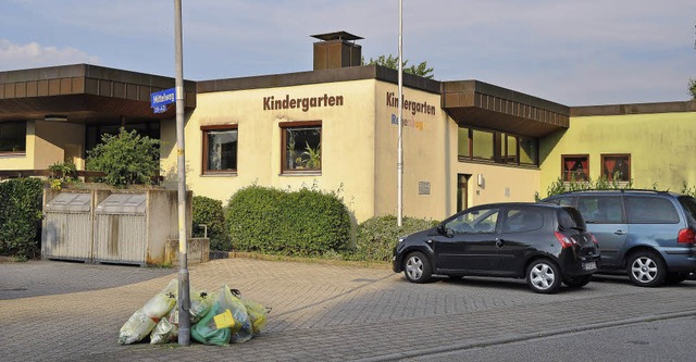 Der frhere Kindergarten Regenbogen wi...e &#8222;Wichtelbande&#8220; genutzt.   | Foto: julius steckmeister