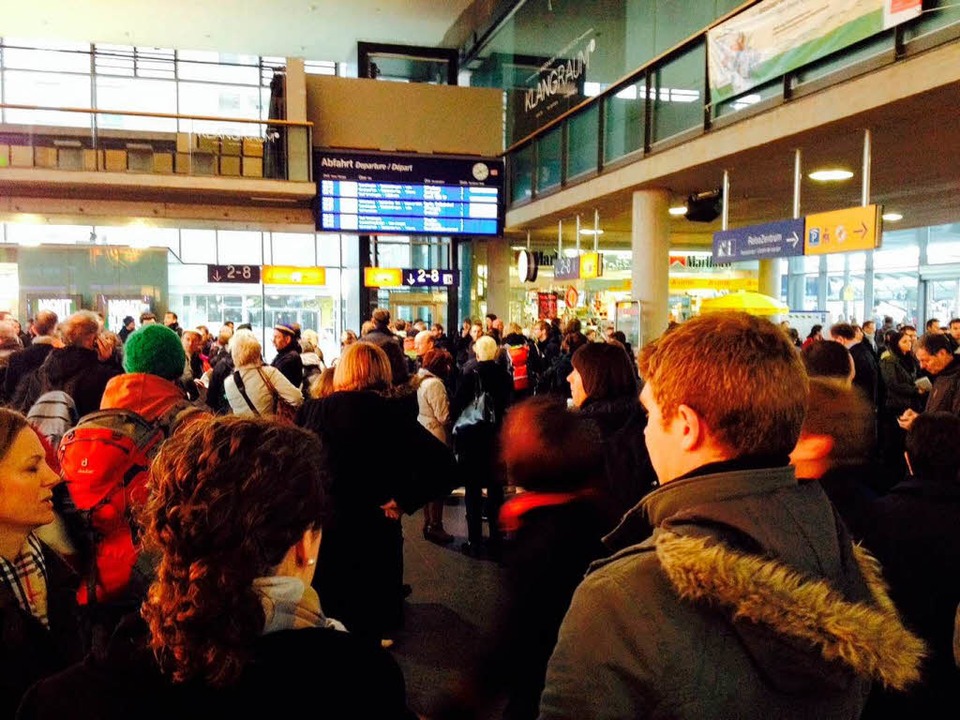 Stundenlange Zugausfälle am Hauptbahnhof Freiburg