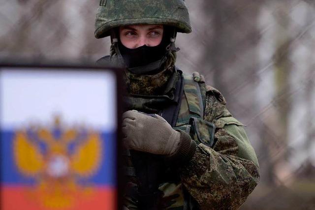 Ukraine zieht Militär komplett von der Krim ab