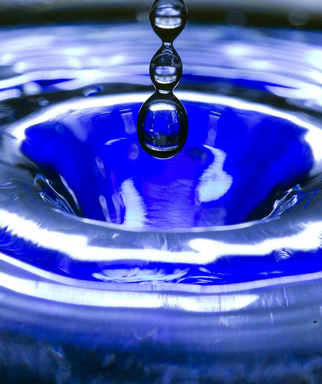 Wasser spielt eine zentrale Rolle in unserem Leben.   | Foto: dpa