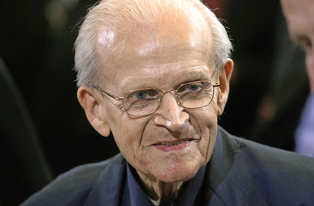 Der bekannte Religionsphilosoph Eugen ... in Mnchen bei seinem 90. Geburtstag.  | Foto: dpa