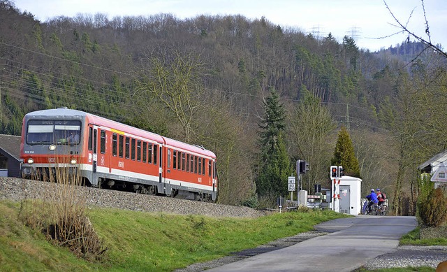 Sdlich der Bahnlinie (hier der Bahnb...e ein Zielabweichungsverfahren ntig.   | Foto: Archiv: Ralf H. Dorweiler