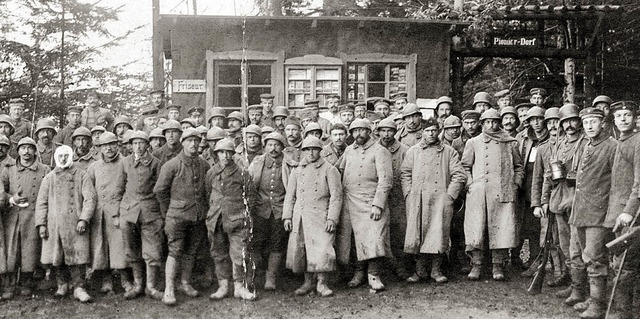 Franzsische Gefangene und ihre deutsc... am Hartmannsweilerkopf  im Jahr 1917.  | Foto: GLA/Nckles