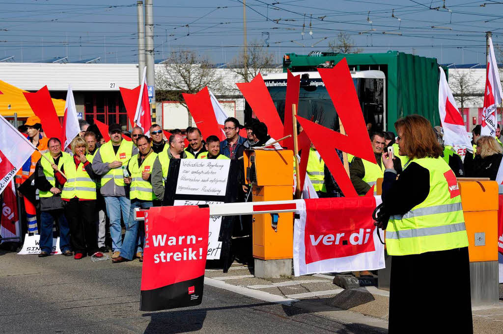 Streik bei der VAG und der ASF – keine Straenbahn und kein Bus fahren am Mittwoch.