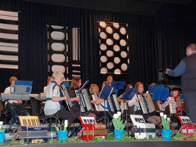 Die  KJu-Band unter Ronny Fugmann (rechts).   | Foto: Frank Kiefer