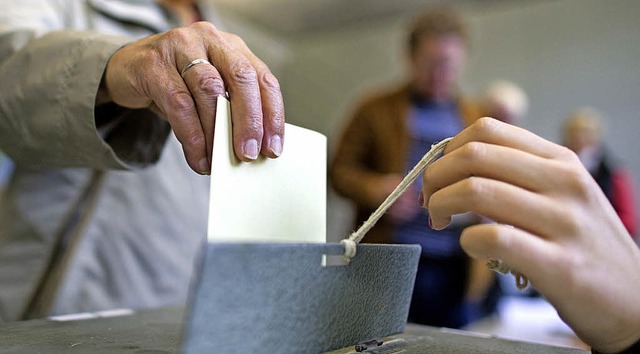 Am Sonntag ist in Breisach Brgermeisterwahl.  | Foto: dpa