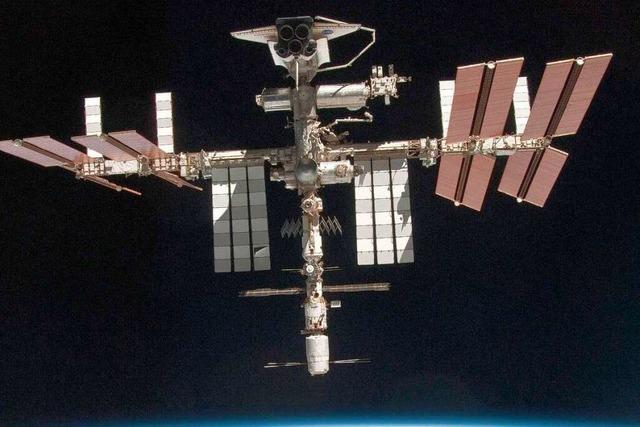 Die ISS schwebt über der Krimkrise