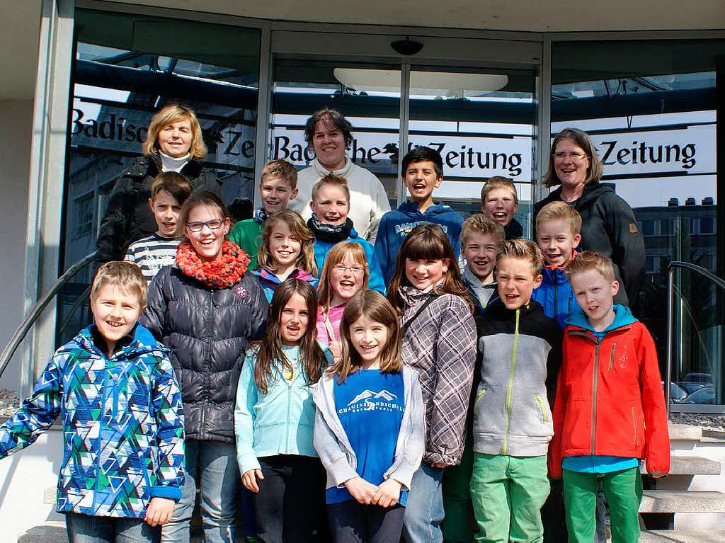 Die Klasse 4a der Schauinslandschule Freiburg-Kappel mit ihrer Lehrerin Gabriele Hätti. Die Klasse 4a der Schauinslandschule Freiburg-Kappel mit ihrer Lehrerin Gabriele Hätti.