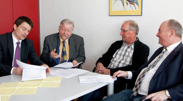 Brgermeister  Matthias Gutbrod,  Schu...be den Fortbestand der Werkrealschule.  | Foto: Heidi Foessel