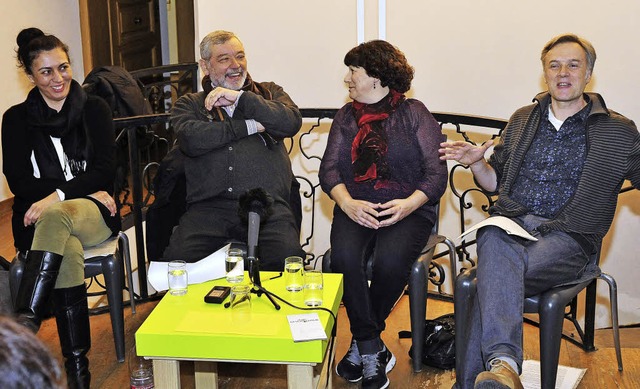 Meral Grnder, Roberto Alborino und De...prch mit Clemens Hauser (von links)    | Foto: kunz