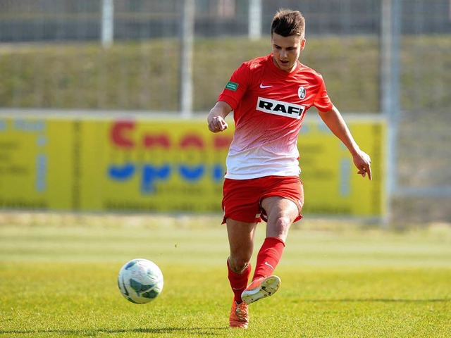 Jonas Bergmann schoss das erste Tr im Halbfinale gegen Bayer Leverkusen.  | Foto: Patrick Seeger