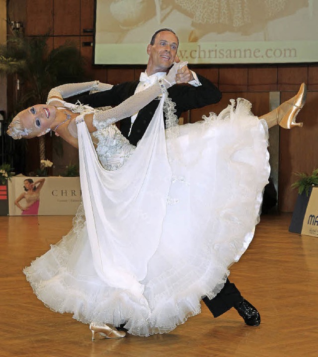 Sonja und Bernhard Fu, Landesmeister ...lasse, sind zu Gast bei der Tanzgala.   | Foto: Veranstalter