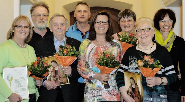 Dank fr langjhrige Mitgliedschaft: (...a Berndt, Gerda Mutz, Claudia Schuster  | Foto: PRIVAT