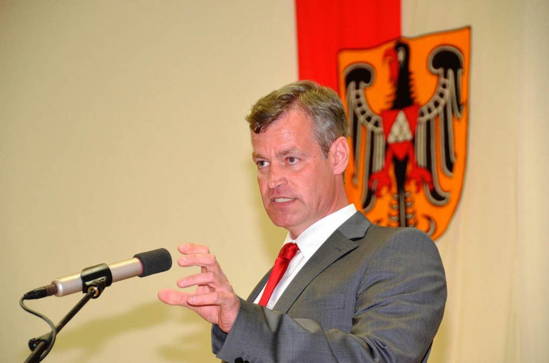 Oliver Rein von der CDU bleibt Bürgermeistter von Breisach.  | Foto: Simon Krause