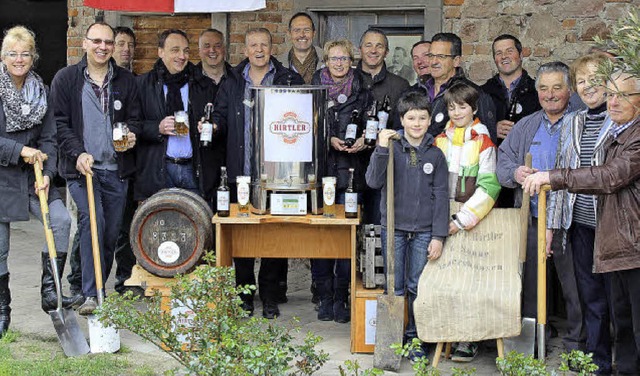 Mit einem symbolischen Spatenstich erf...eausschank am frheren Gasthaus Sonne.  | Foto: Privat