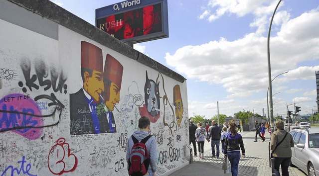 In den Herbstferien fhrt eine Studien...die Eastside-Gallery wird besichtigt.   | Foto: Victoria Langelott