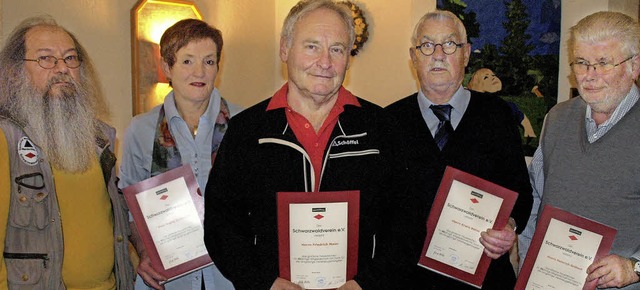 Vier der fr langjhrige Mitgliedsscha... Bhm und Heinrich Grtsch (von links)  | Foto: Karin Stckl-Steinebrunner