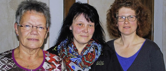 Die neue Pflegefachkraft Monika Derko...okatzky und Michaela Harb (von links)   | Foto: Steinfelder