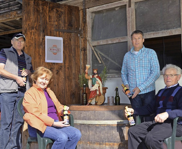 ber den gelungenen Aprilscherz zur Wi...April-Trunk&#8220; mitgebracht hatte.   | Foto: david eickhoff