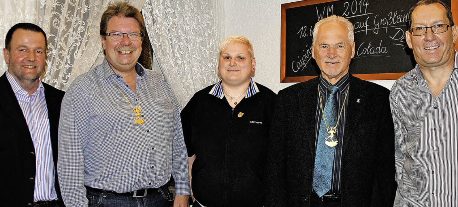 Narrenvogt Markus Meßmer (links) und O...a Ganz und Fritz Schleith (von links).  | Foto: norbert Sedlak