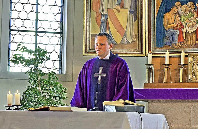 Christian Hess beim Abschiedsgottesdienst in der Marienkirche in Kndringen.   | Foto: Dieter Arnold