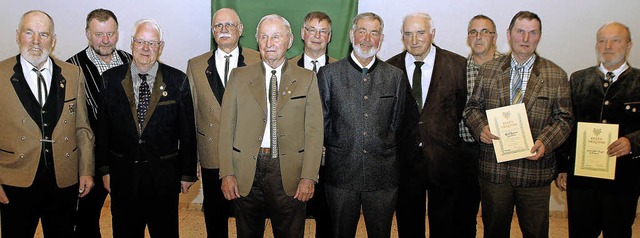 Ehrungen bei der Kreisjgervereinigung...Horst Zimmer,   Joachim Haller-Burger   | Foto: Heidi Fssel