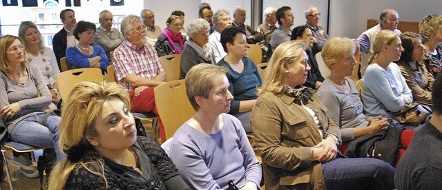 Zahlreiche Zuhrer kamen zur Podiumsdi... ber die Zukunft der Hellbergschule.   | Foto: Thomas Loisl-Mink