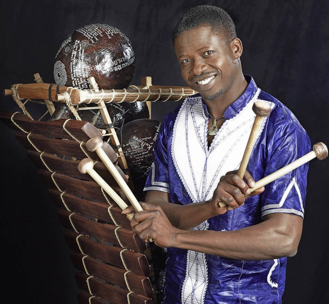 Ein Herz fr Kinder: der Musiker Mamadou Diabat   | Foto: ZVG