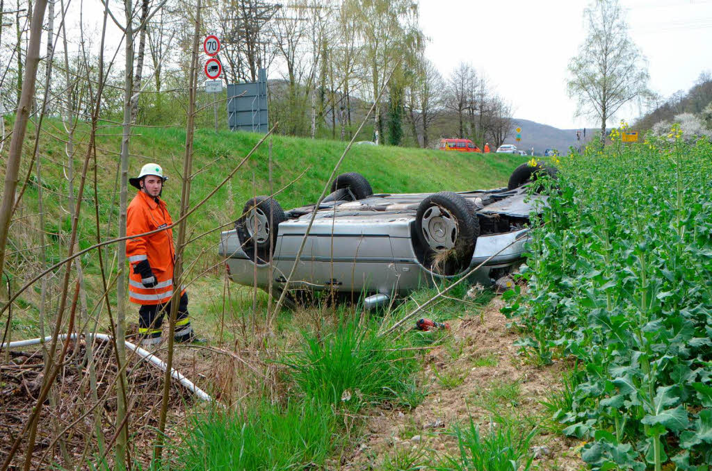 Auto Landet Auf Dem Dach - Rheinfelden - Badische Zeitung