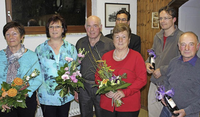 Die Chorgemeinschaft des MGV Breisach ...mlung mehrere langjhrige Mitglieder.   | Foto: simon Krause